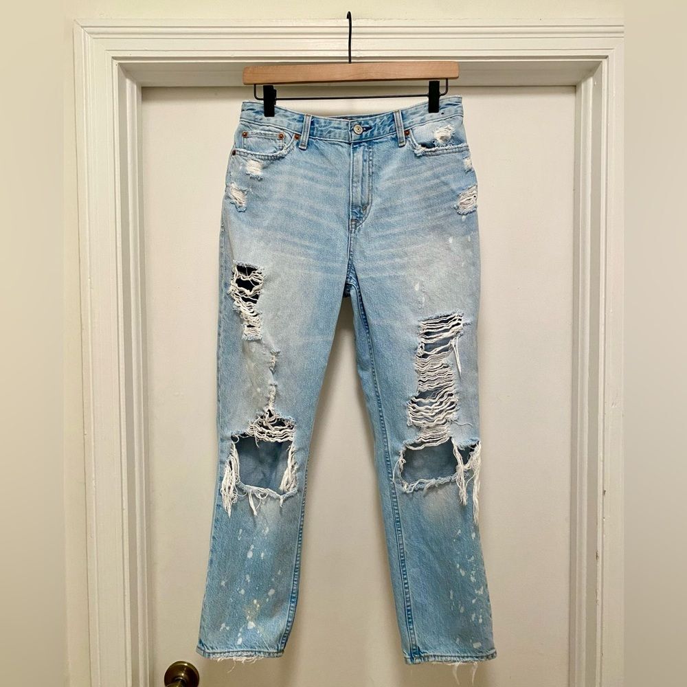 Abercrombie & Fitch Annie High Rise Girlfriend Jeans Womens Size 6 28 distressed